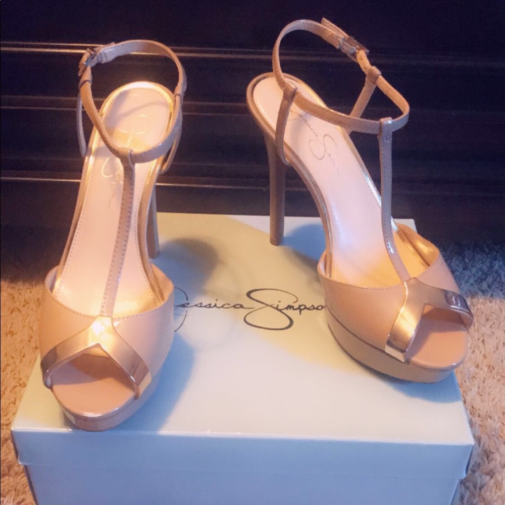 Jessica Simpson Nude &Gold Stilettos